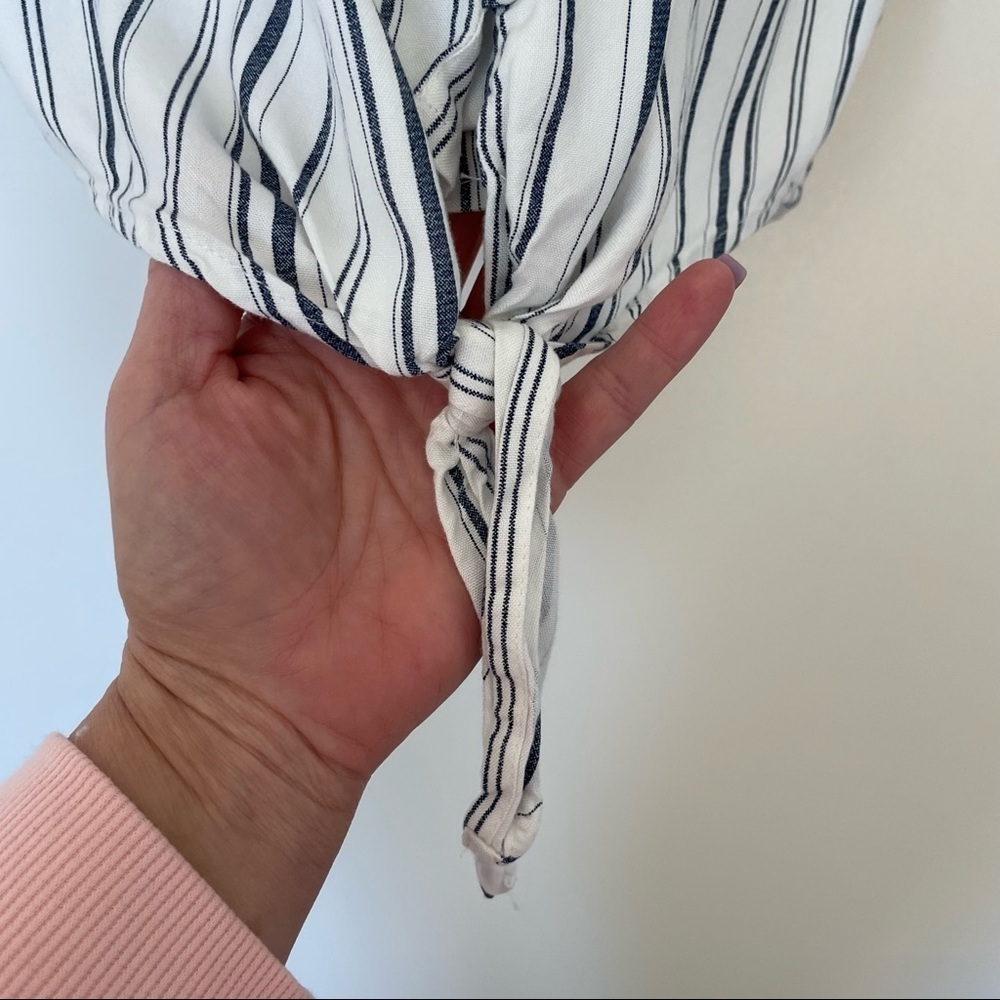 Style Envy White&NavyStriped ButtonDownShort SleeveTop.Size XLJuniors - Picture 4 of 7